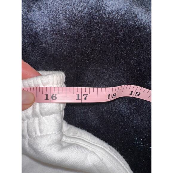 FIORUCCI WHITE FLEECE ANGEL LOGO SHORTS YOGA LOUNGE SWEATSHORTS - Picture 4 of 7